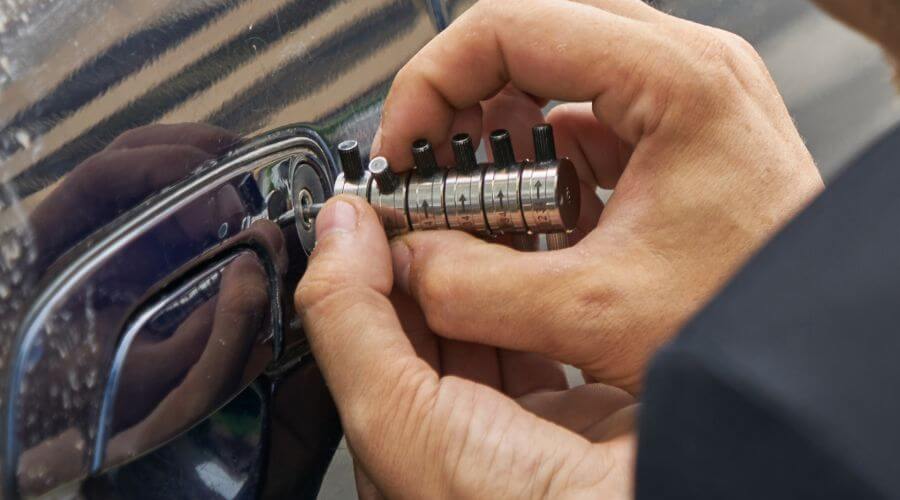 Expert Emergency Roof Repairs services in Mineral, WA